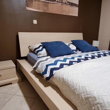 M&M Apartments Biograd Na Moru Exterior photo