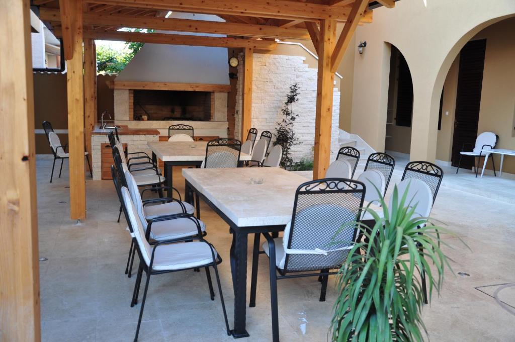 M&M Apartments Biograd Na Moru Exterior photo
